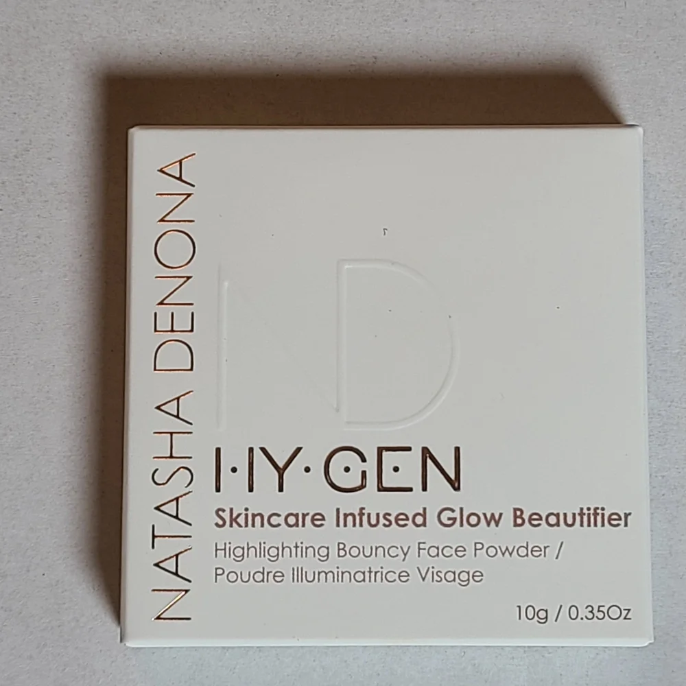 Natasha Denona Hy-Gen Skincare Infused Glow Beautiful Highlighting Face Powder